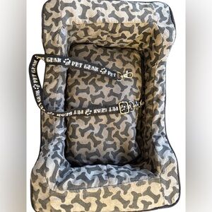 Gray Camouflage Pet Heated Car Seat.
